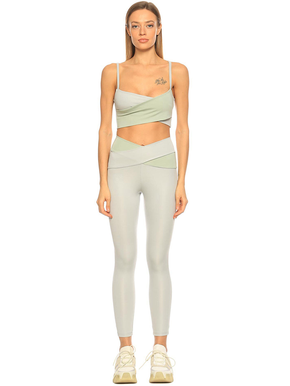Cross Line Sports Bra | Green
